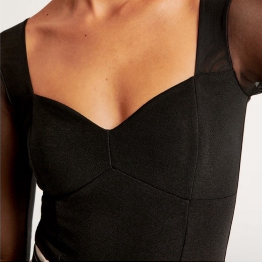 NWT Abercrombie Long-Sleeve Mesh Crepe Sweetheart Bodysuit in Black - Picture 3 of 15
